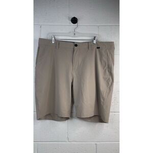 Travis Mathew Shorts Mens 40 Khaki Chino  Golf Casual Performance Inseam 9